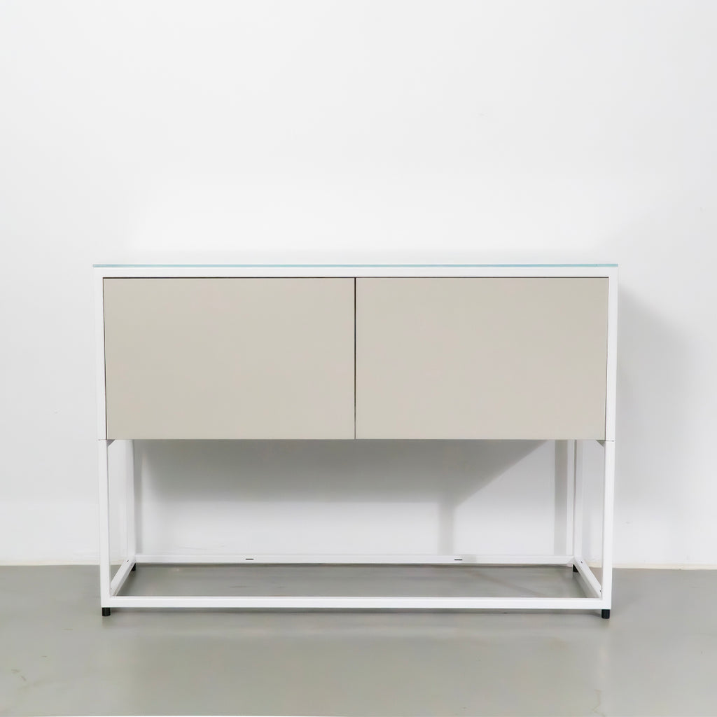 Sideboard vier