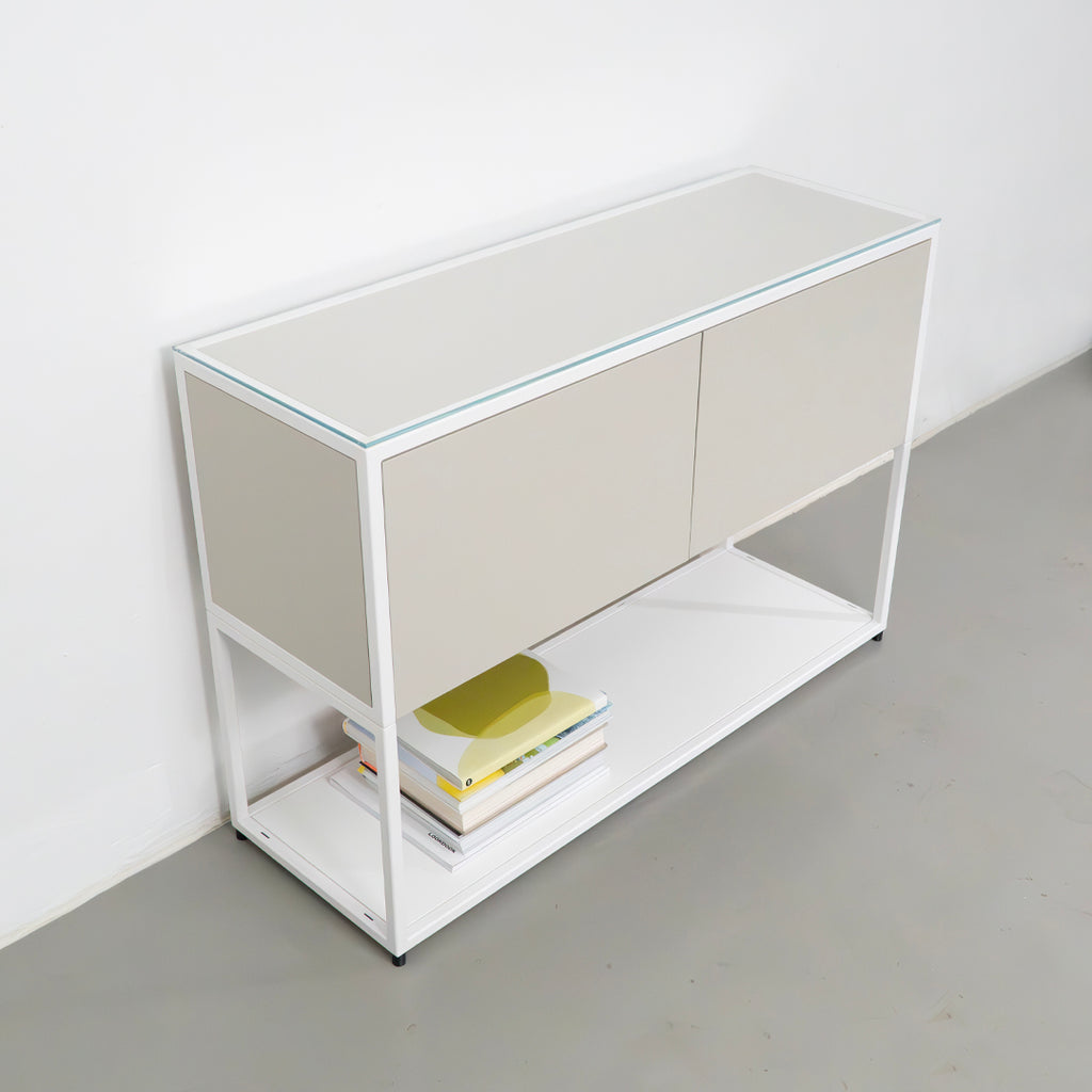 Sideboard fünf